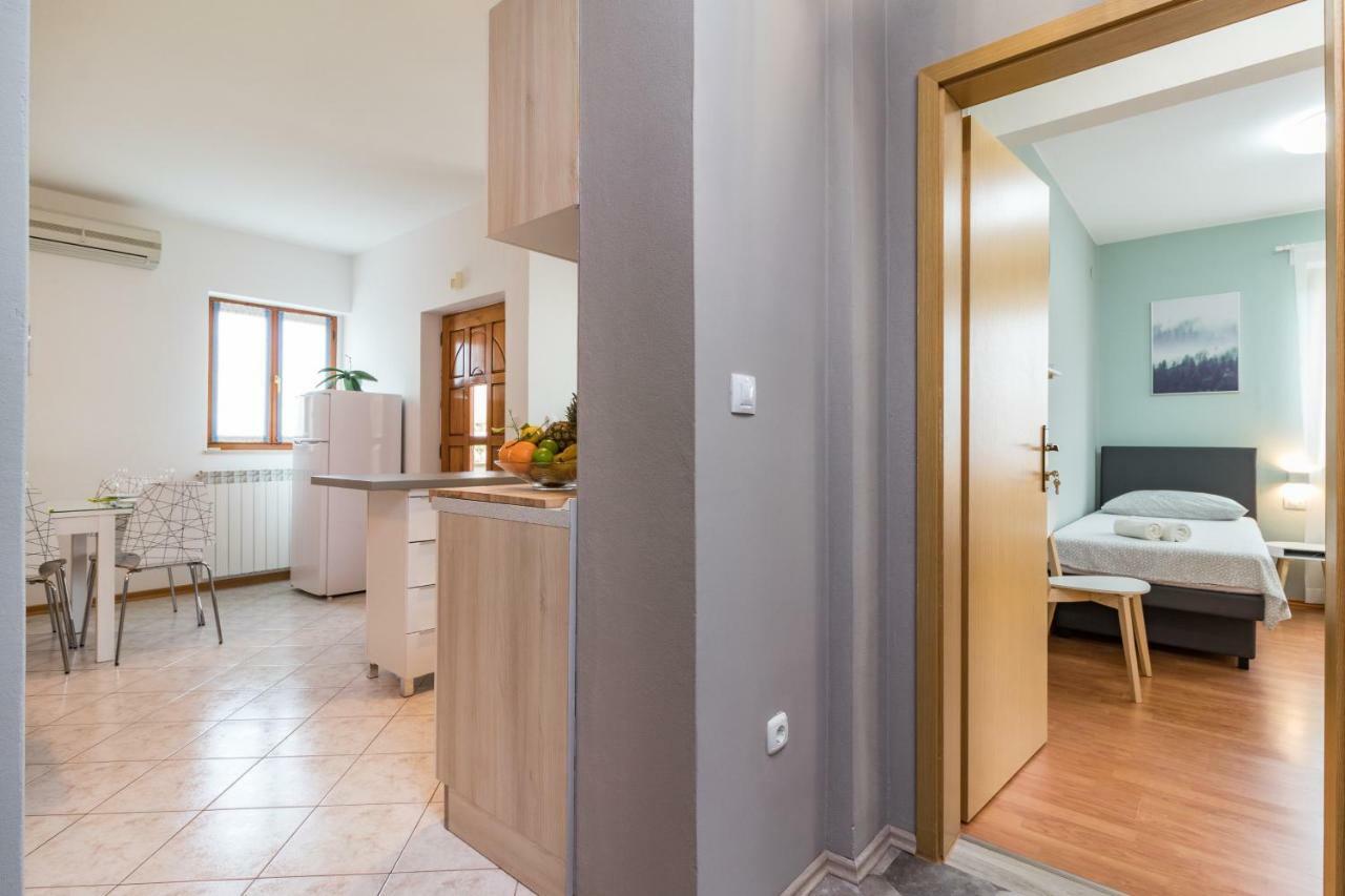 Apartment Anton, Fažana Екстериор снимка