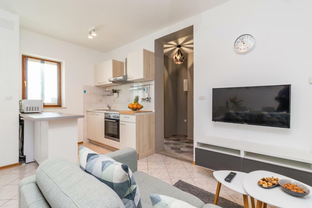 Apartment Anton, Fažana Екстериор снимка