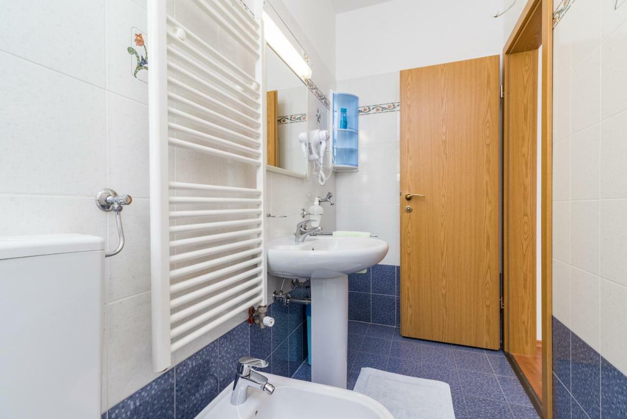 Apartment Anton, Fažana Екстериор снимка