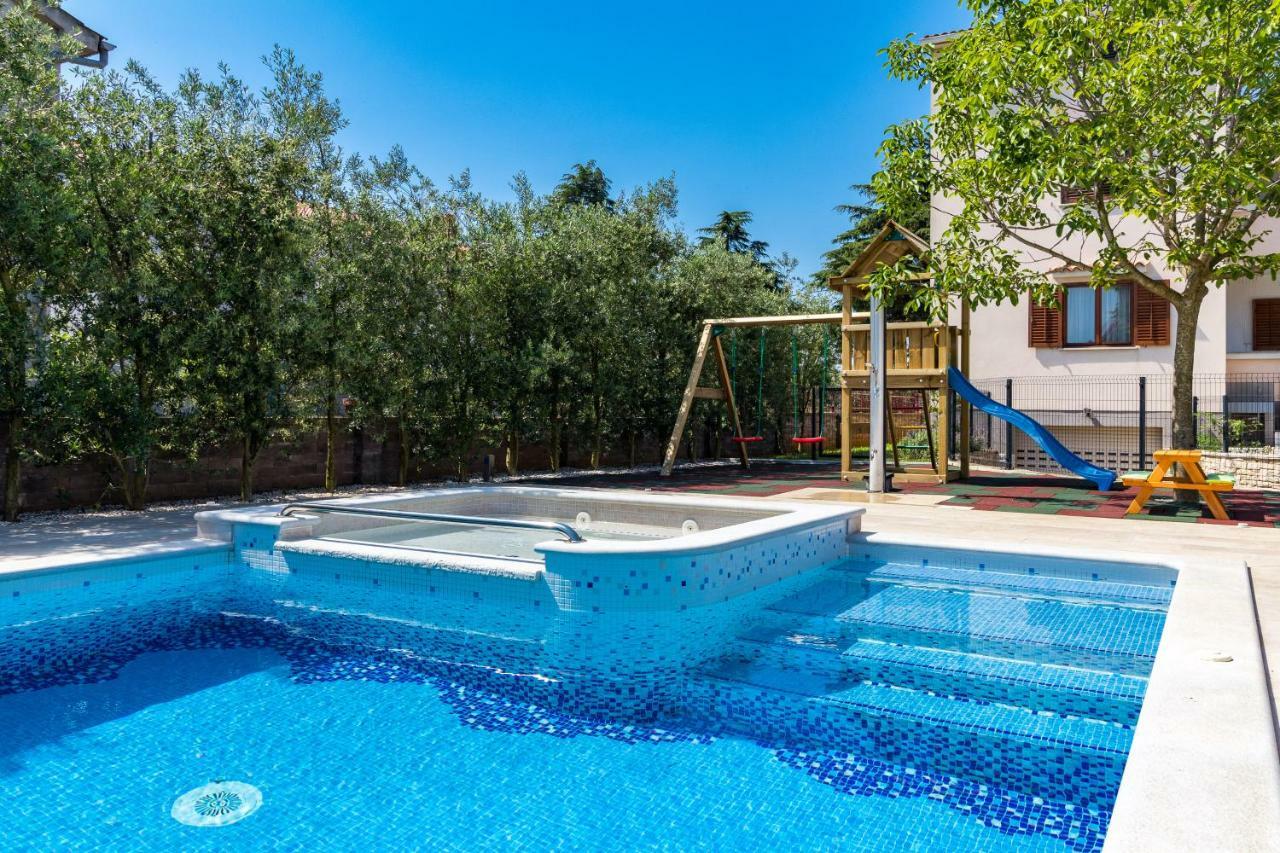 Apartment Anton, Fažana Екстериор снимка
