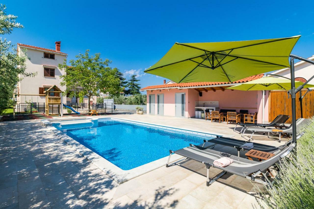 Apartment Anton, Fažana Екстериор снимка